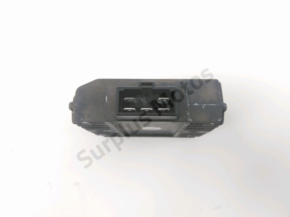 REGULATEUR DE TENSION