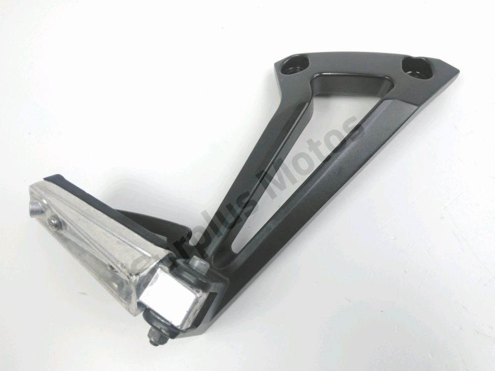 Platine et repose pieds arriere droit