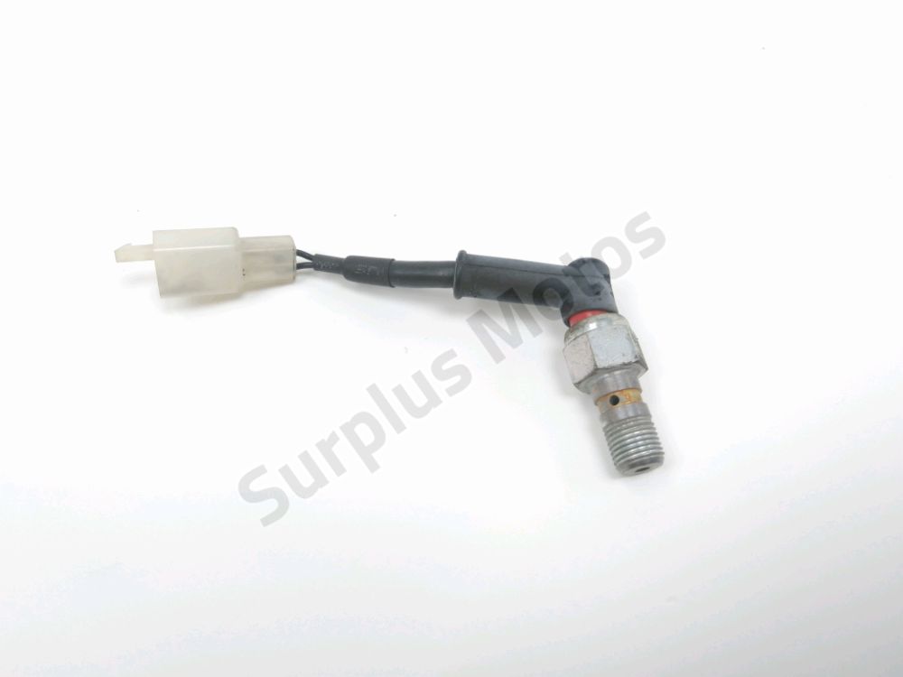 Contacteur de stop ar