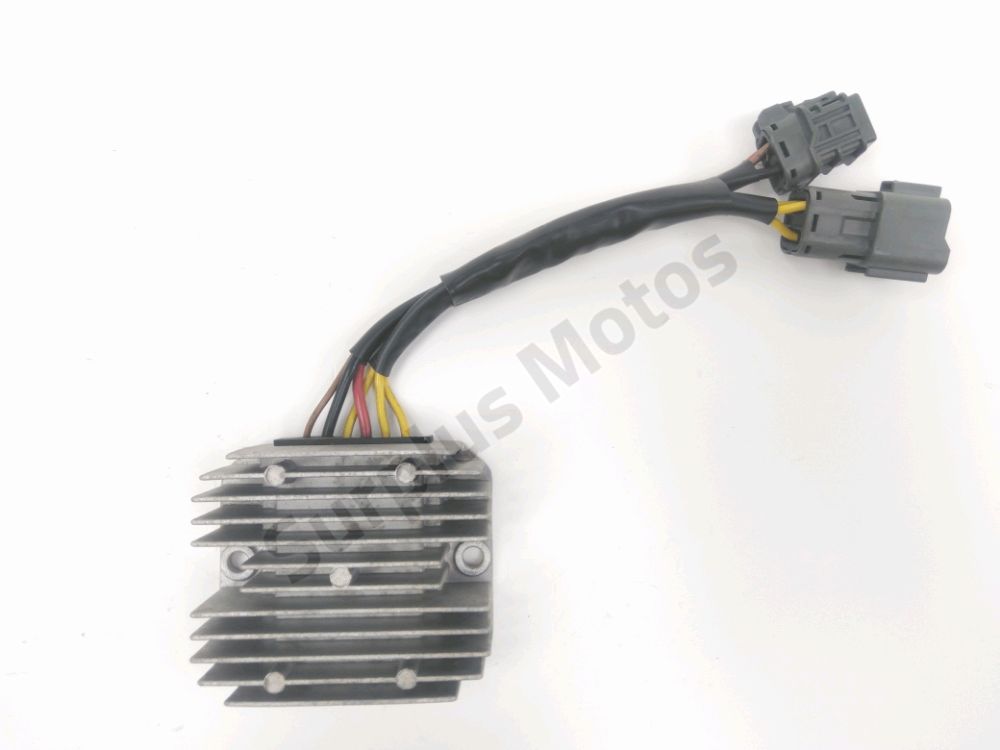 REGULATEUR DE TENSION
