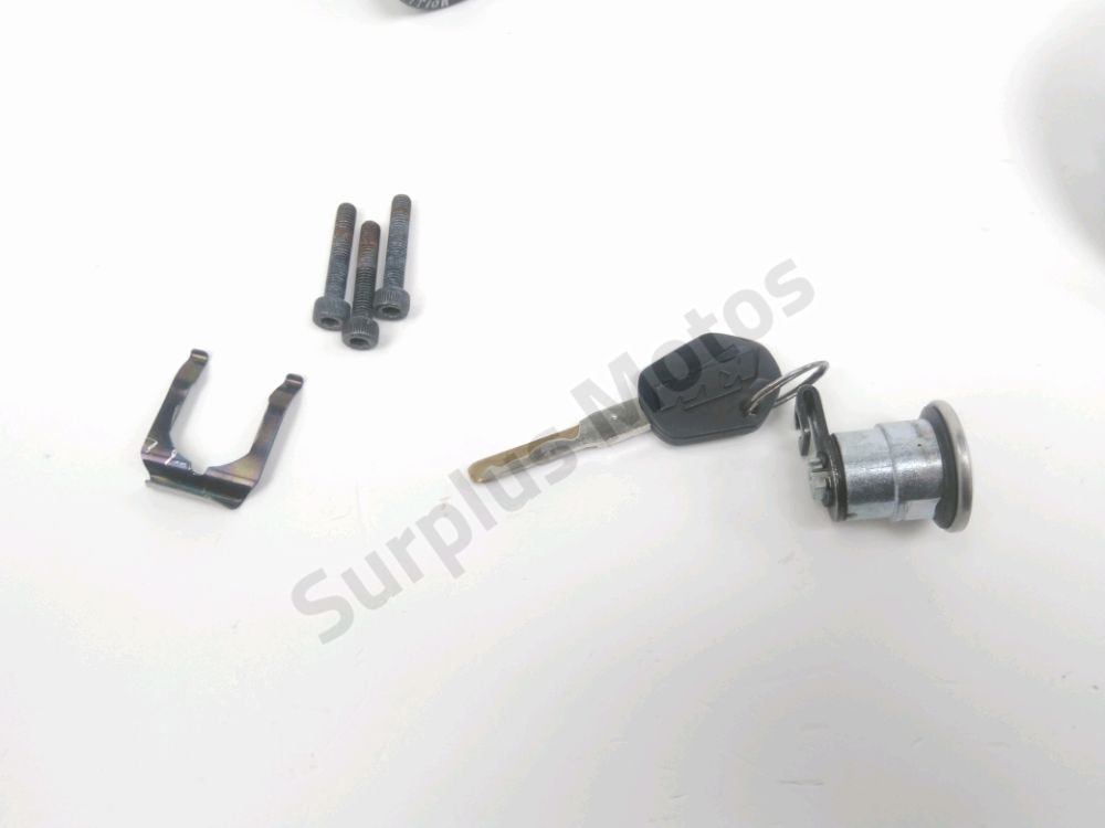 SERRURE