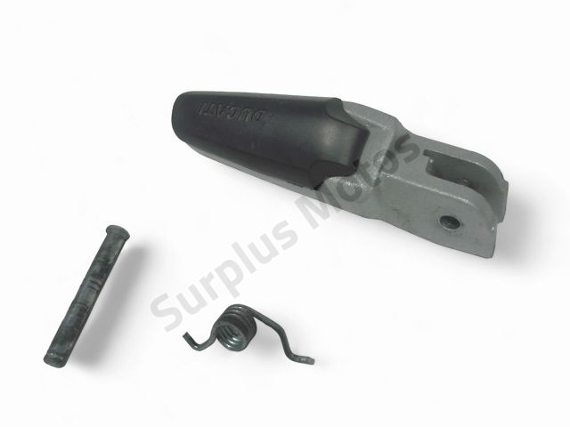 Repose pieds avant droit