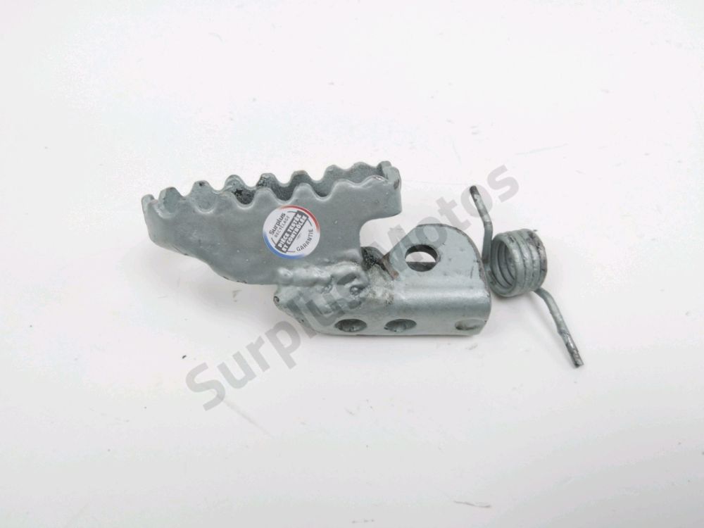 Repose pieds avant droit