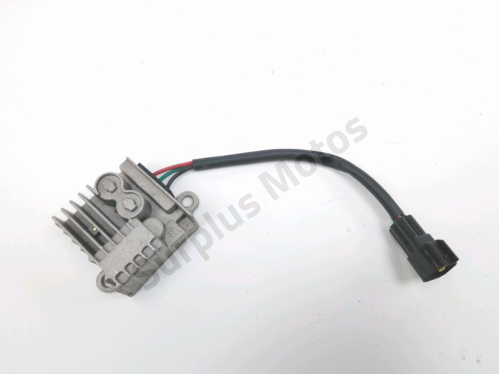 REGULATEUR DE TENSION