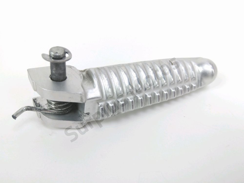 Repose pieds avant droit