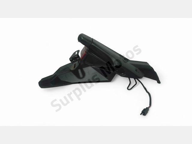 SUPPORT DE PLAQUE ET ECLAIRAGE
