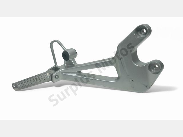 Platine et repose pieds arriere droit