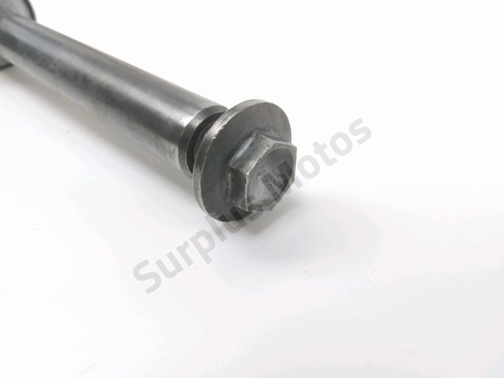 AXE DE ROUE AVANT