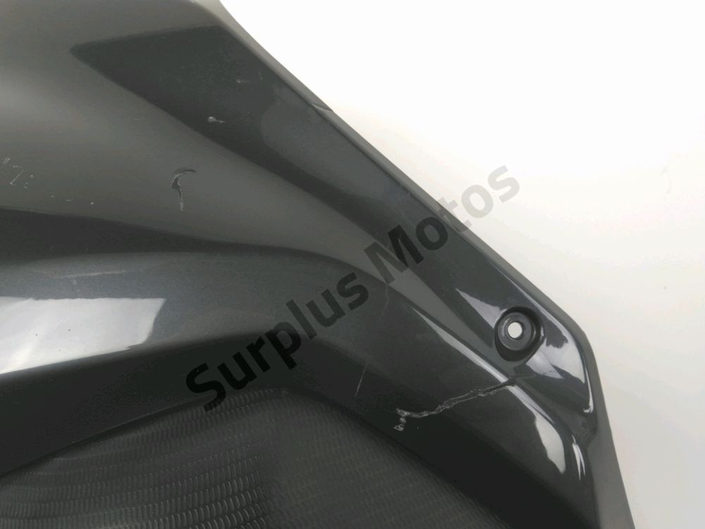 CARENAGE AVANT DROIT