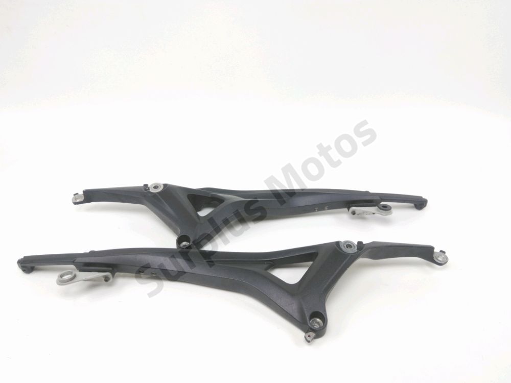 BOUCLE CADRE ARRIERE