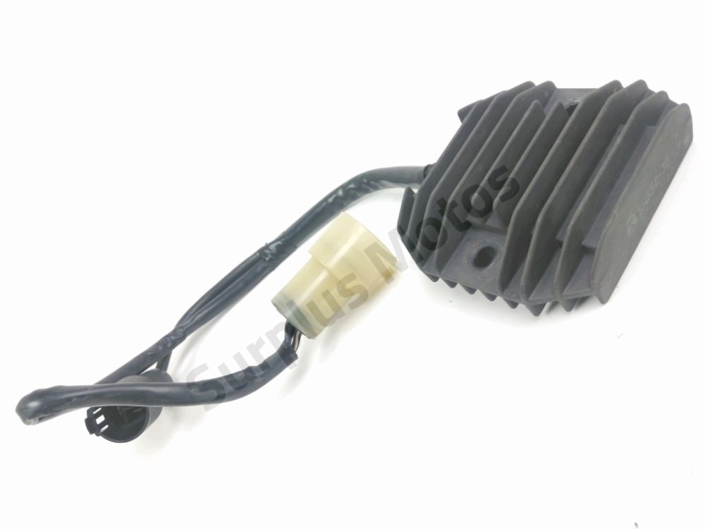 REGULATEUR DE TENSION