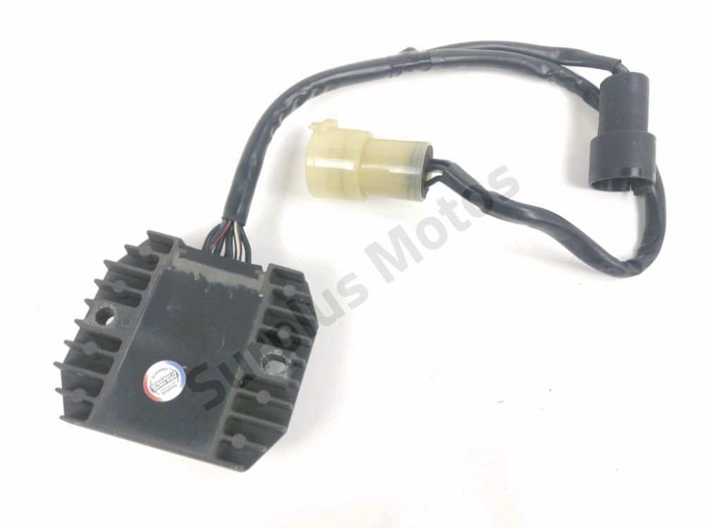 REGULATEUR DE TENSION