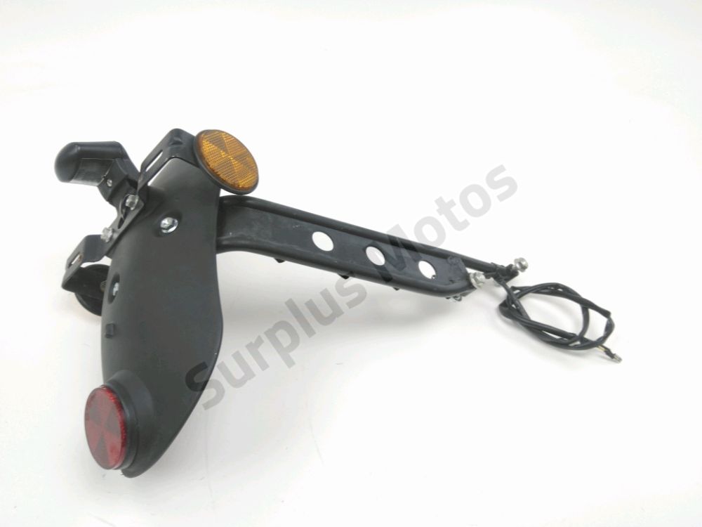 Support de plaque et eclairage