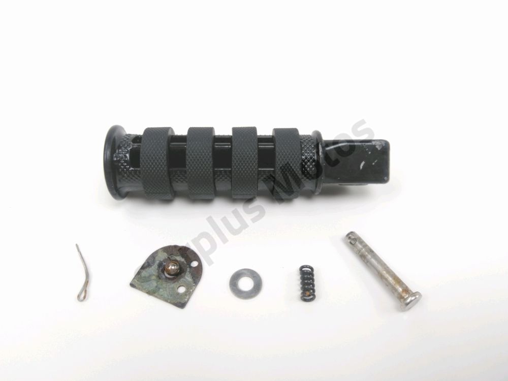 Repose pieds arriere droit