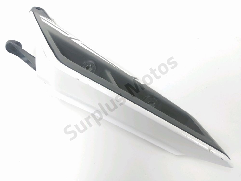 CARENAGE ARRIERE DROIT