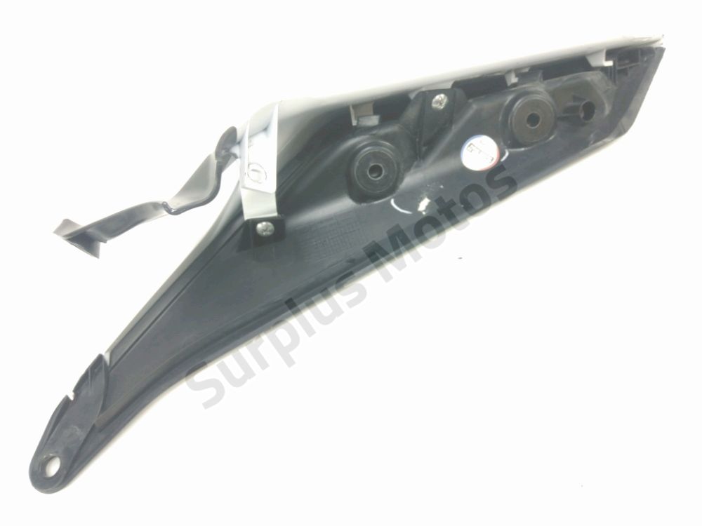 CARENAGE ARRIERE DROIT