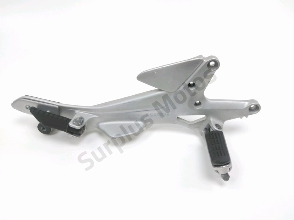 Platine avant droite complete