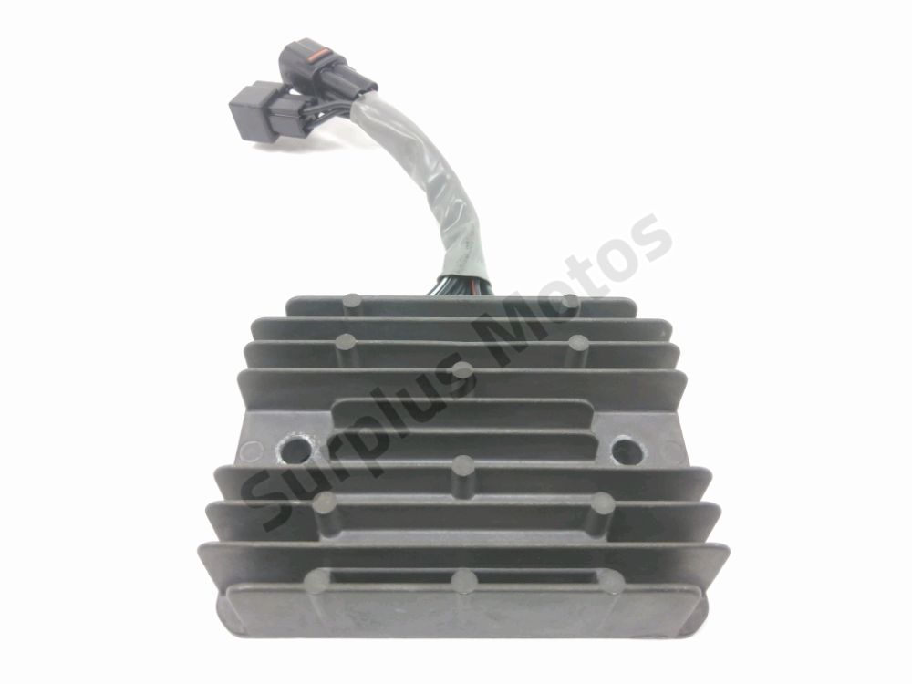 REGULATEUR DE TENSION