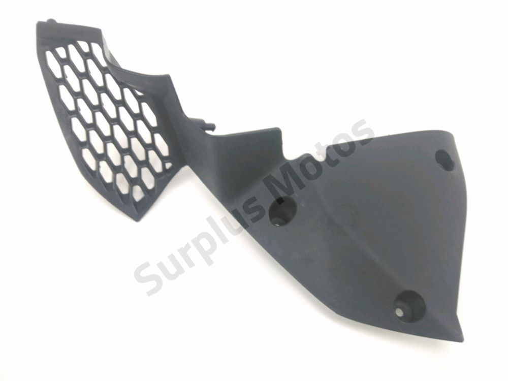 Sous face de carenage droit