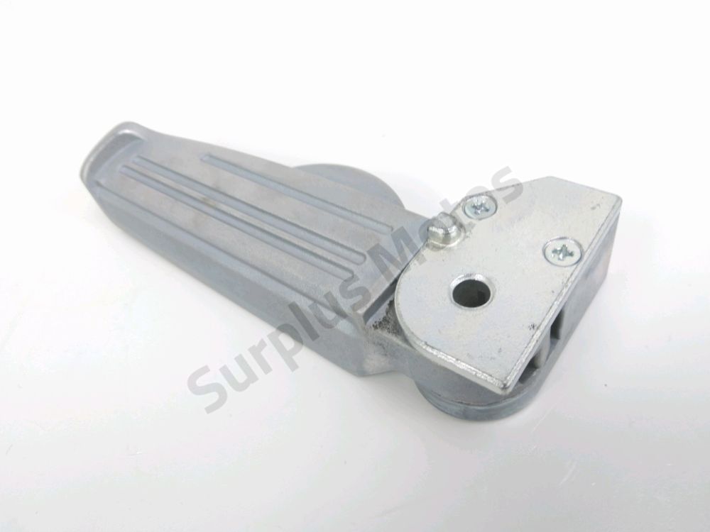 Repose pieds arriere gauche