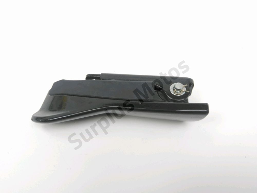 Repose pieds arriere droit