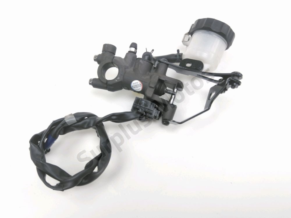 Maitre cylindre frein av complet