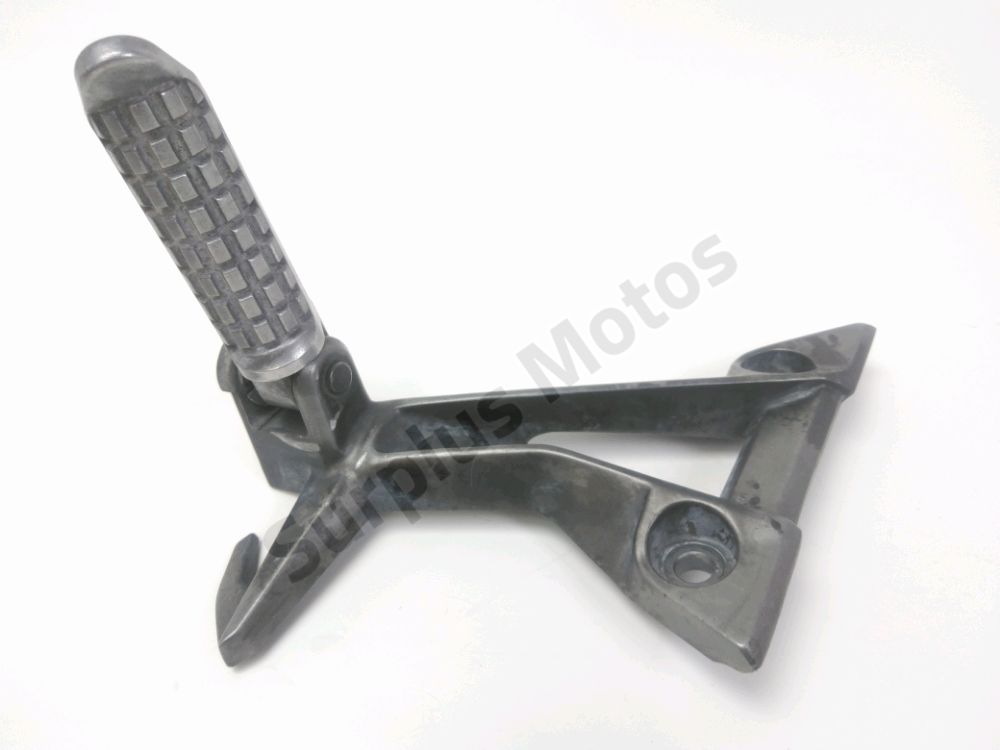 Platine et repose pieds arriere gauche