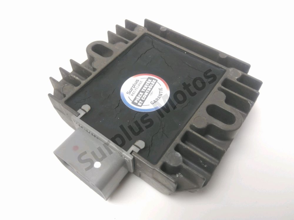 REGULATEUR DE TENSION