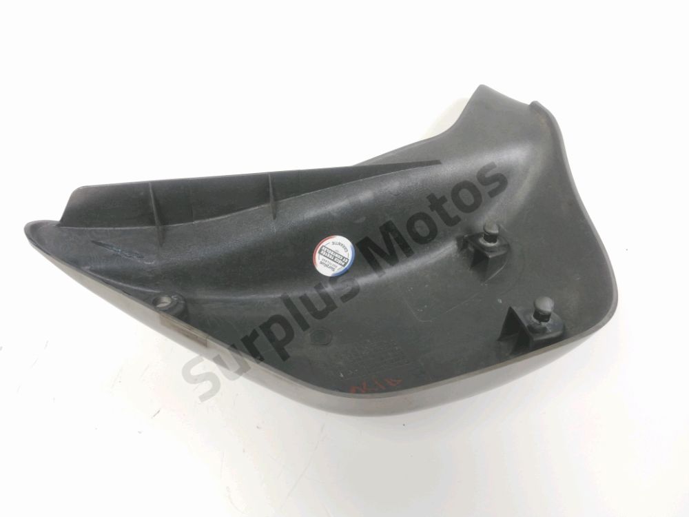 CACHE LATERAL GAUCHE