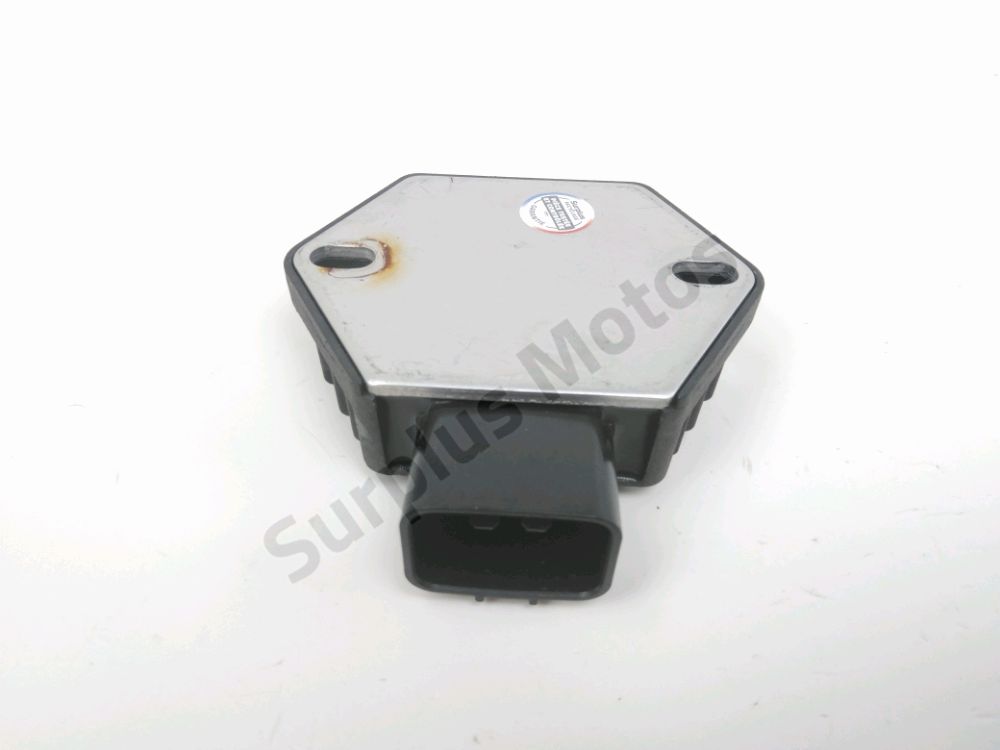 REGULATEUR DE TENSION