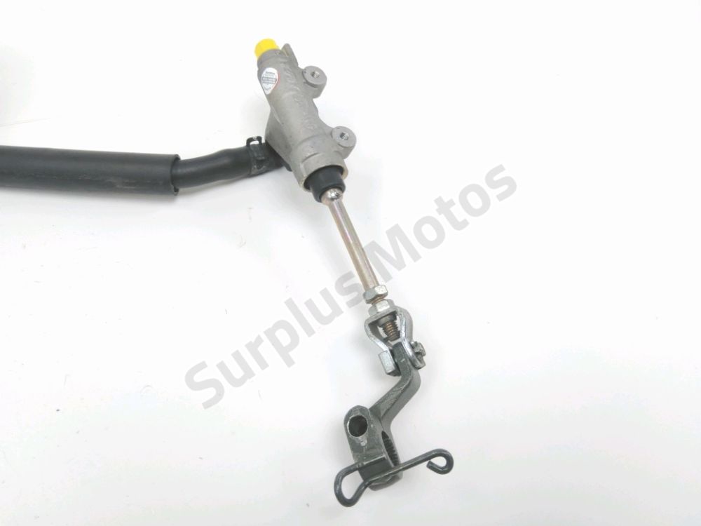 MAITRE CYLINDRE FREIN AR COMPLET