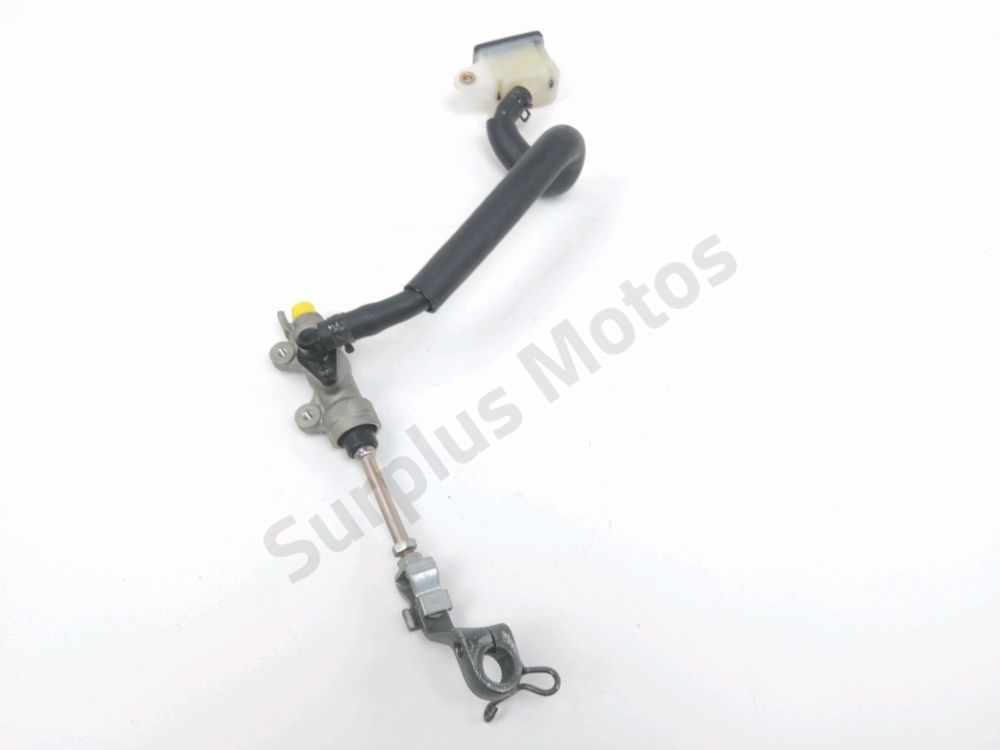 MAITRE CYLINDRE FREIN AR COMPLET