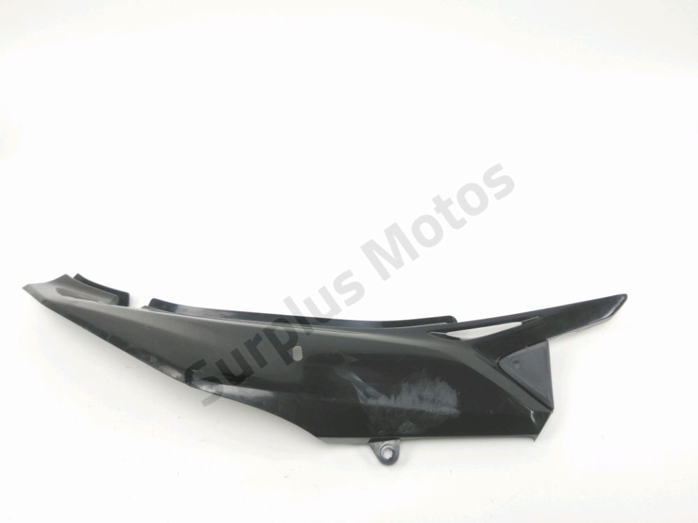 Carenage arriere droit