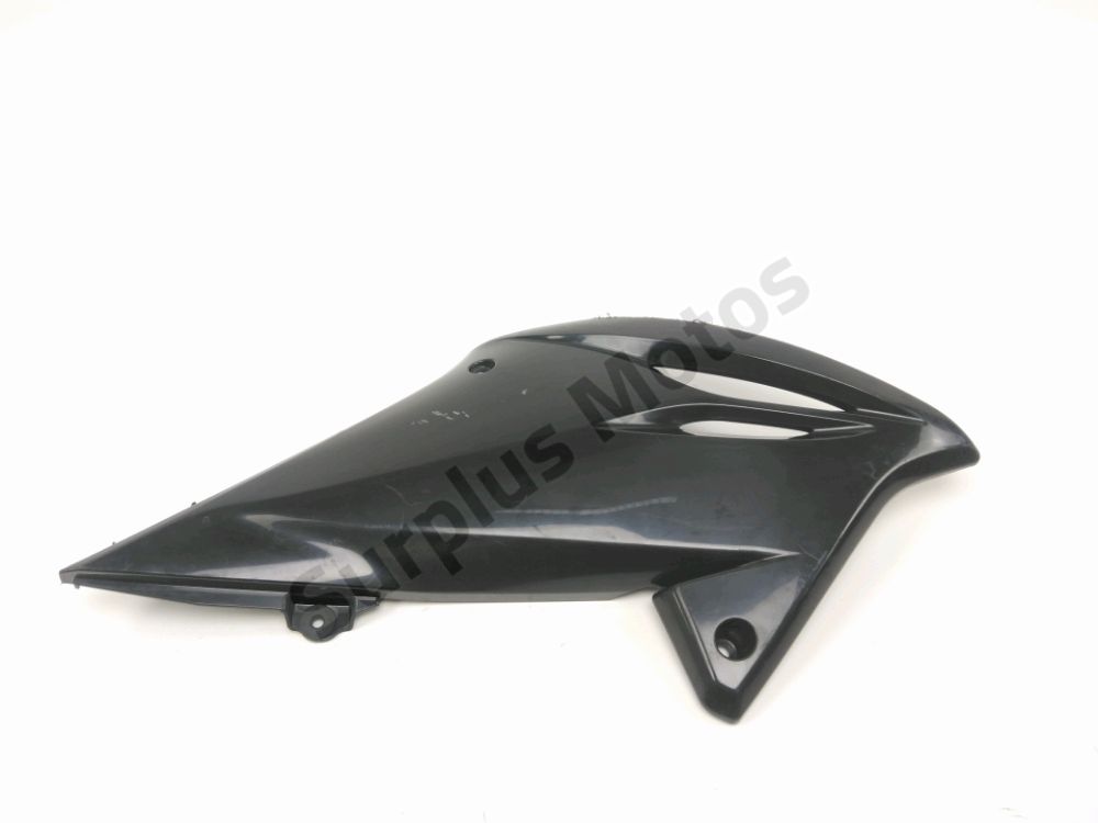 Carenage avant droit