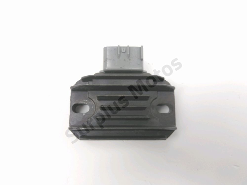 Regulateur de tension