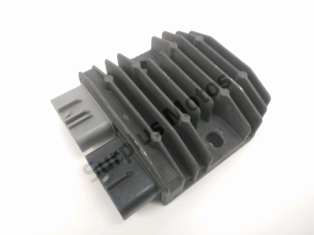 Regulateur de tension