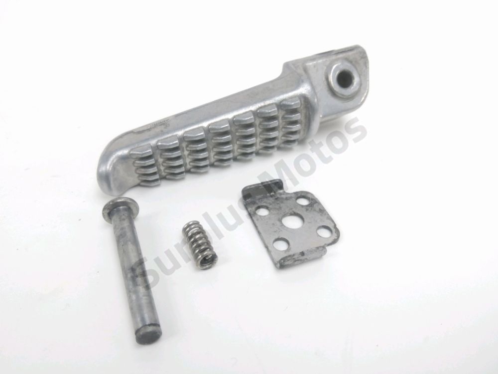 Repose pieds arriere gauche