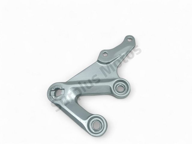 PLATINE AVANT DROITE