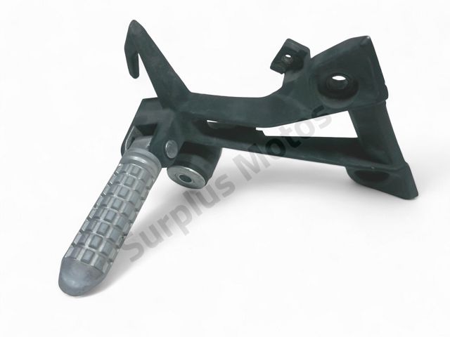 Platine et repose pieds arriere droit