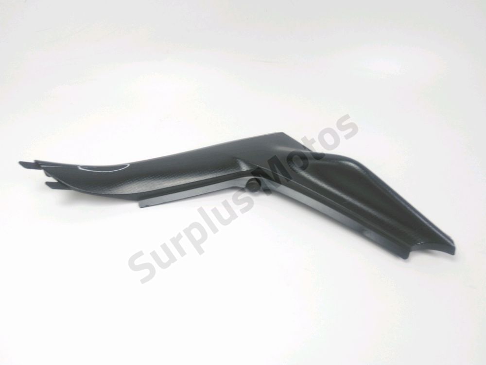 Carenage arriere droit