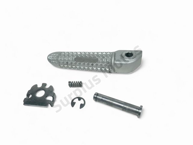 Repose pieds arriere gauche