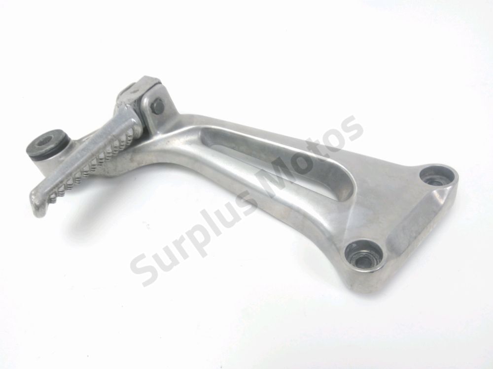 Platine et repose pieds arriere gauche