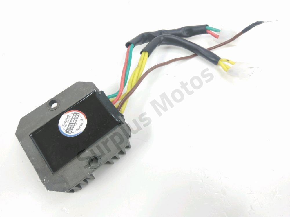 REGULATEUR DE TENSION
