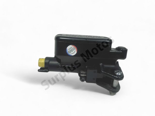 Maitre cylindre embrayage complet