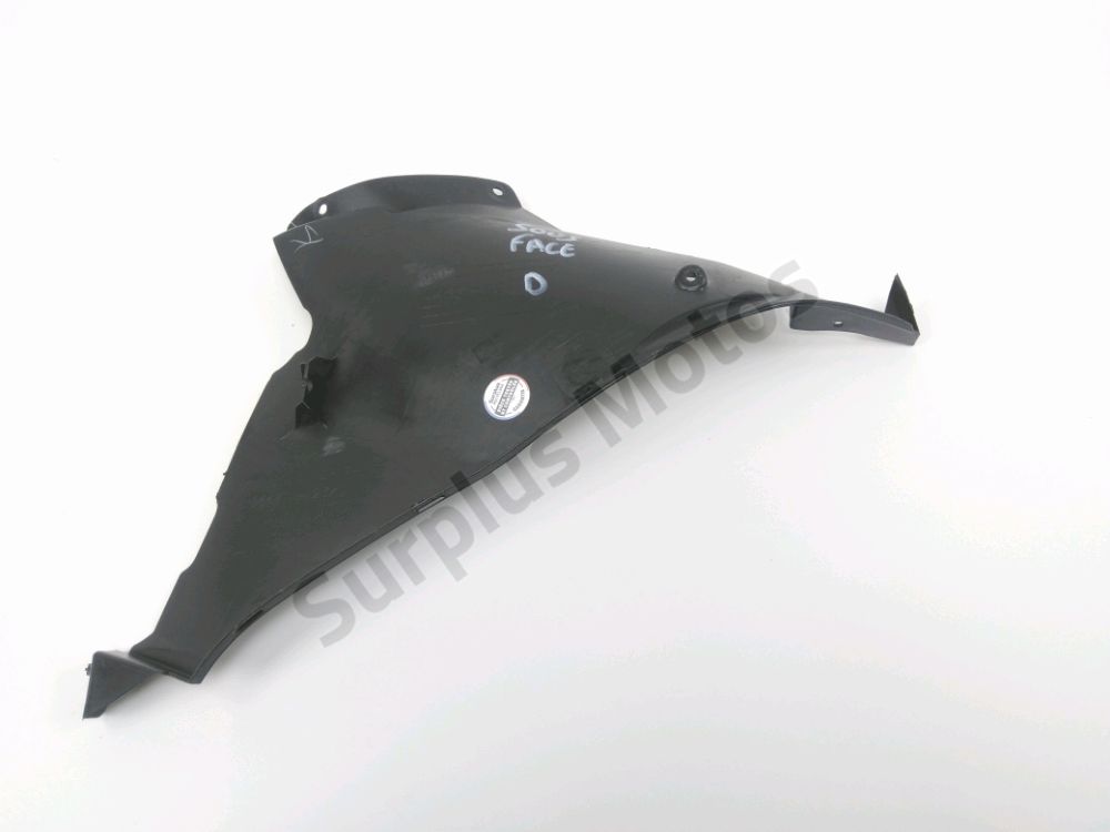 Sous face de carenage droit