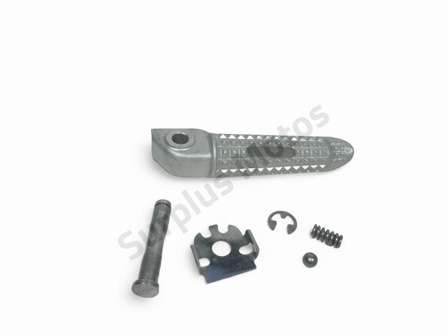 Repose pieds arriere droit