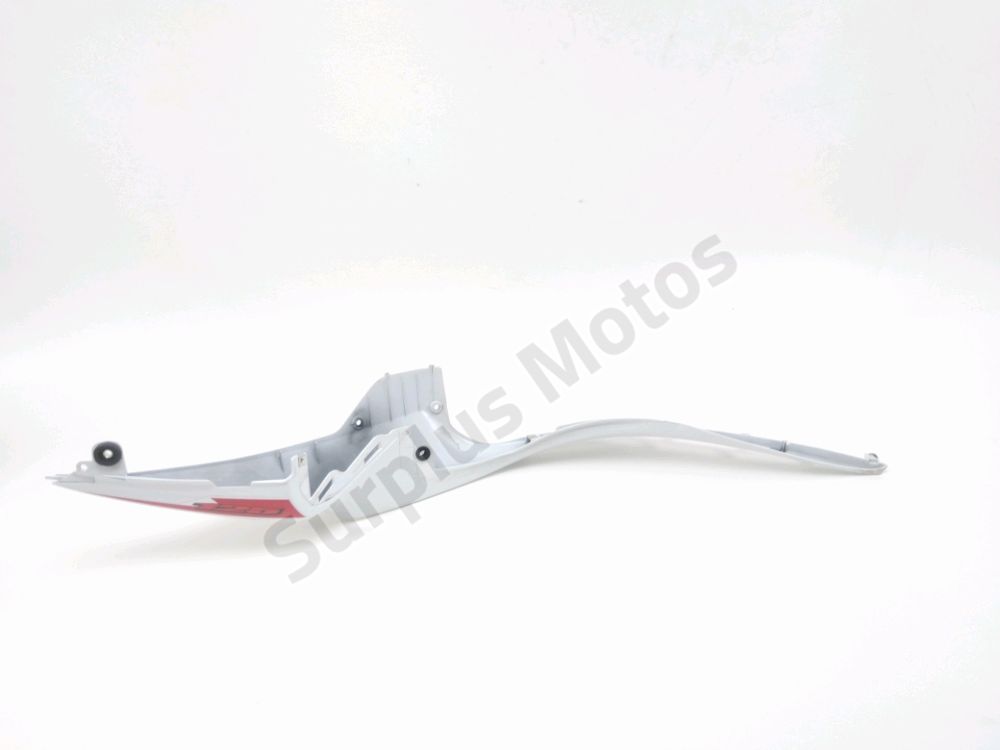 Carenage arriere droit