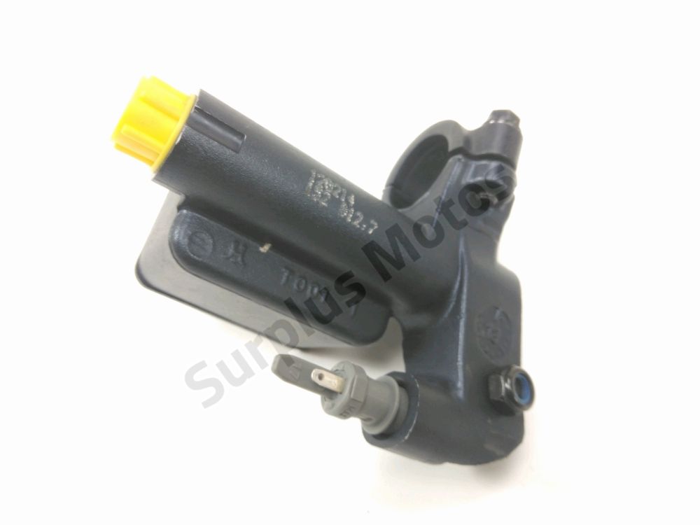 MAITRE CYLINDRE FREIN AV COMPLET