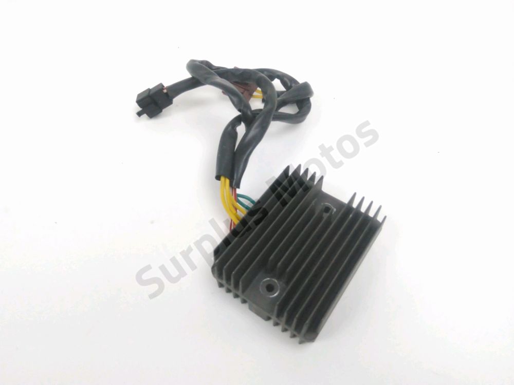 REGULATEUR DE TENSION