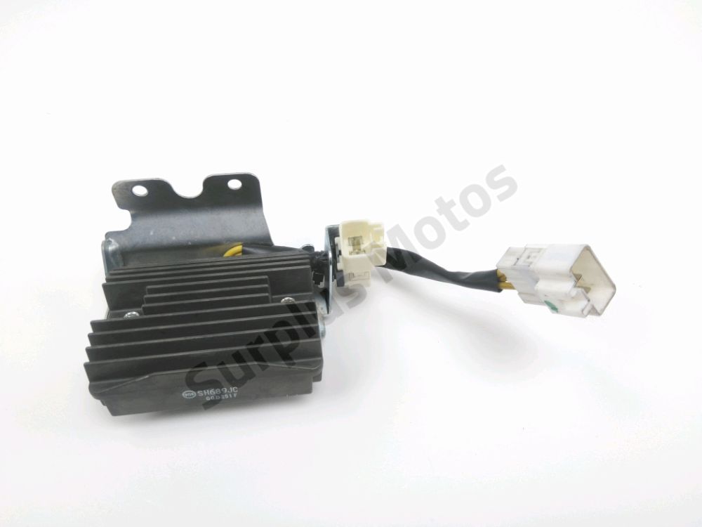 REGULATEUR DE TENSION